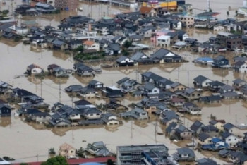 Фотография к новости:  Назарбаев соболезнует Японии в связи с многочисленными жертвами наводнения 