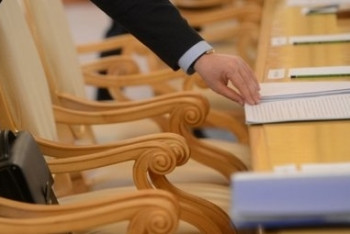 Фотография к новости: Шпекбаев провёл кадровые назначения