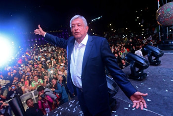 Фотография к новости: С победой на выборах поздравил Назарбаев президента Мексики 