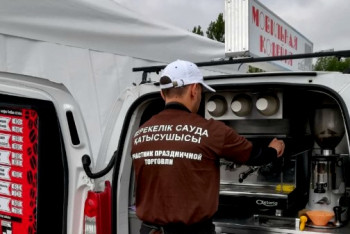 Фотография к новости: Уличных торговцев облачат в единую форму в Астане 