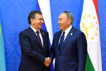 Фотография к новости: Каждая встреча с ним поучительная - Мирзиёев о Назарбаеве