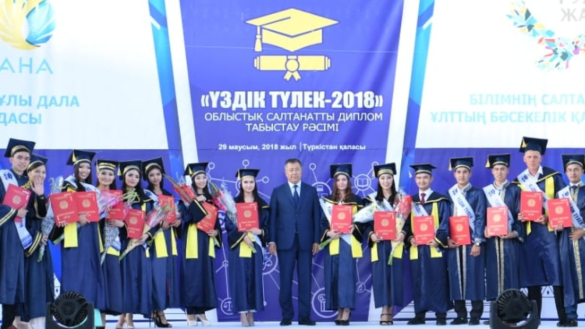 Работать в Туркестане призвал молодёжь Жансеит Туймебаев