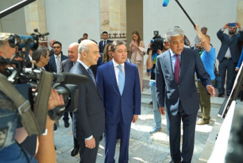 Фотография к новости: Первые Вице-Премьеры РК и РФ открыли выставку в Москве в честь юбилея Астаны