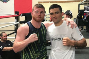 Фотография к новости:  Бывший спарринг-партнер "Канело" проведет бой в Астане