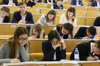 Фотография к новости: За селфи на ЕНТ кызылординских выпускников не накажут