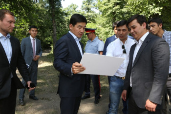 Вернуть захваченные частниками земли рощи Баума поручил Байбек