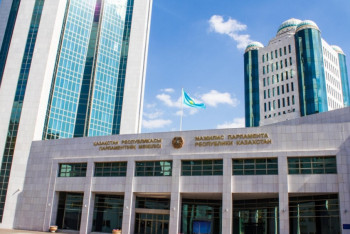 Фотография к новости: Нигматулин подписал распоряжение о созыве совместного заседания палат Парламента 