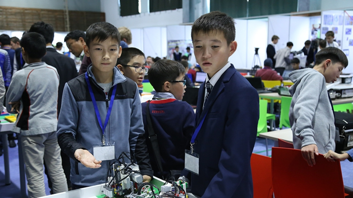 Турнир по робототехнике стартовал в Астане