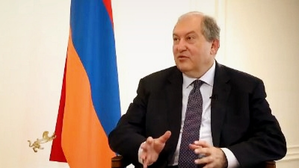 Человек, который умеет не только слушать, но и слышать - Саркисян о Назарбаеве 