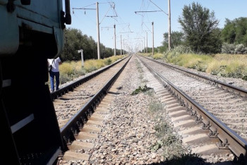 Фотография к новости: Вероятность столкновения поезда Астана-Алматы с грузовым составом исключила комиссия 