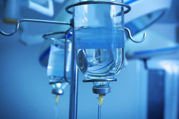 О состоянии пострадавшего при крушении поезда в Шу рассказали медики