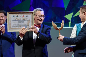 Фотография к новости: Главный приз фестиваля "SAMGAU" достался театру в Астане 