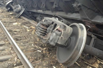 Фотография к новости: Один человек погиб во время схода вагонов пассажирского поезда "Астана-Алматы"