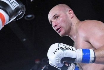 Фотография к новости: Иван Дычко прошёл официальное взвешивание перед боем в США