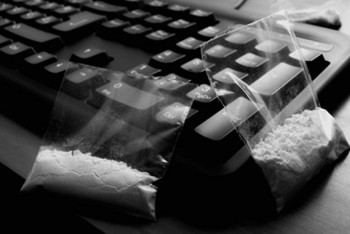 Фотография к новости: Две сотни интернет сайтов по продаже наркотиков закрыты в Казахстане - Касымов