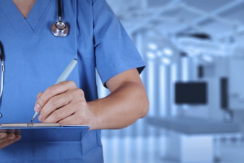 Фотография к новости: Врачом на селе быть почетно: участковый врач Айтекебийского района Сакен Нуржан