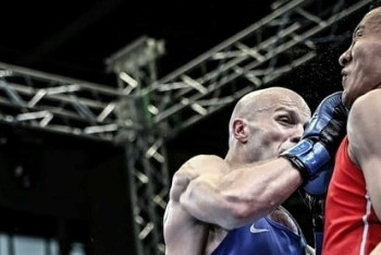 Фотография к новости: Вторая победа: Левит отправил в нокаут китайского боксёра