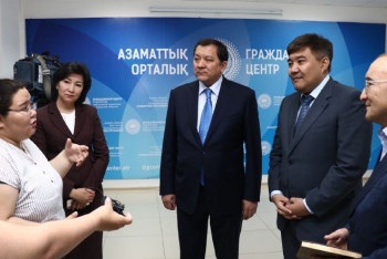 Фотография к новости: Штрафовать недобросовестные НПО призвал Калетаев чиновников Атырауской области