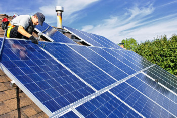 Фотография к новости: Инвестор подарит солнечные панели "Назарбаев интеллектуальным школам" 