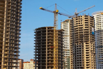 Фотография к новости: Опубликован список 34 компаний с разрешением на долевое строительство в Алматы 