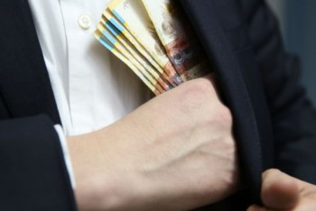 Фотография к новости: Сотрудник Нацбюро попался на взятке в миллион тенге в Мангистауской области