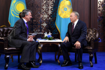 Фотография к новости: Назарбаев встретился с главой британско-нидерландской нефтегазовой компании