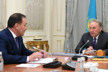 Фотография к новости: Тщательно подготовиться к саммиту глав прикаспийских государств поручил Назарбаев 