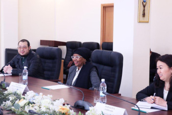 Отметить юбилей Нельсона Манделы в Казахстане предложила посол ЮАР в РК