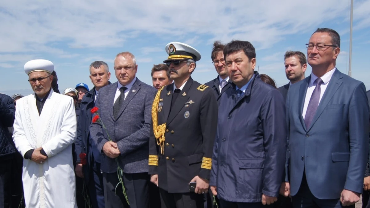 автора