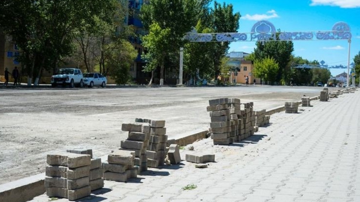 Поездка по объектам города