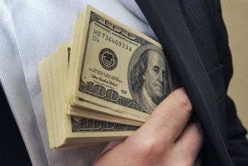 Фотография к новости: Казахстан впервые вышел из рейтинга стран с высоким уровнем коррупции