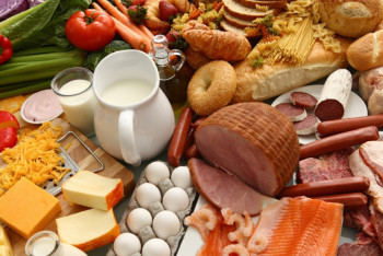 Фотография к новости: Мы можем производить в три раза больше, но куда продавать - Шукеев о сельхозпродукции