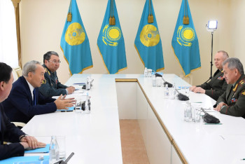 Фотография к новости: Вопросы сотрудничества в сфере обороны обсудили Назарбаев и Шойгу 