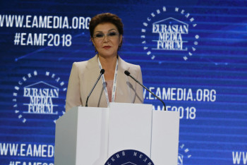 Нынешние дети возятся с девайсами, как когда-то мы с куклами – Дарига Назарбаева