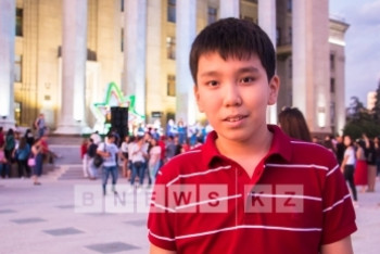 Вундеркинд из Алматы представил вариант гимна на латинице собственной разработки