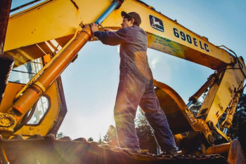 Фотография к новости: Экскаваторщик оставил без газа несколько сёл в ЮКО