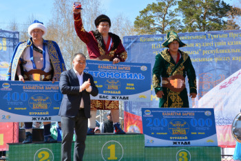 Мне с ним делить нечего – борец отказался от призового места ради брата