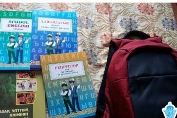 Подарки для детей-героев разочаровали казахстанцев