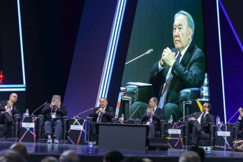 Фотография к новости: Казахстан сможет оседлать сегодняшний переход – Назарбаев 