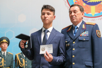 Детей-героев наградили в Астане