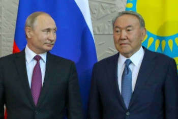 Не раздувать из мухи слона призвал СМИ Назарбаев на встрече с Путиным