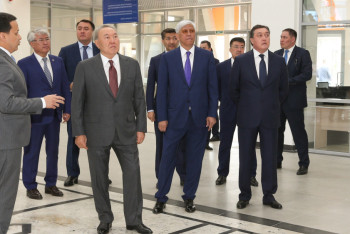 Фотография к новости: Аким хорошо работает во всех отношениях – Нурсултан Назарбаев об Алматинской области