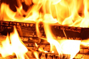 Фотография к новости: Женщина погибла при пожаре в частном доме в ВКО