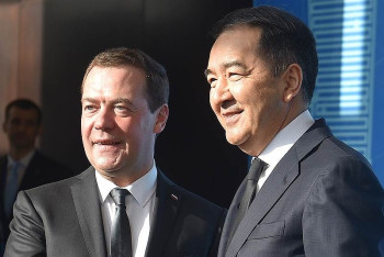 Фотография к новости: График предстоящих контактов обсудили Сагинтаев и Медведев