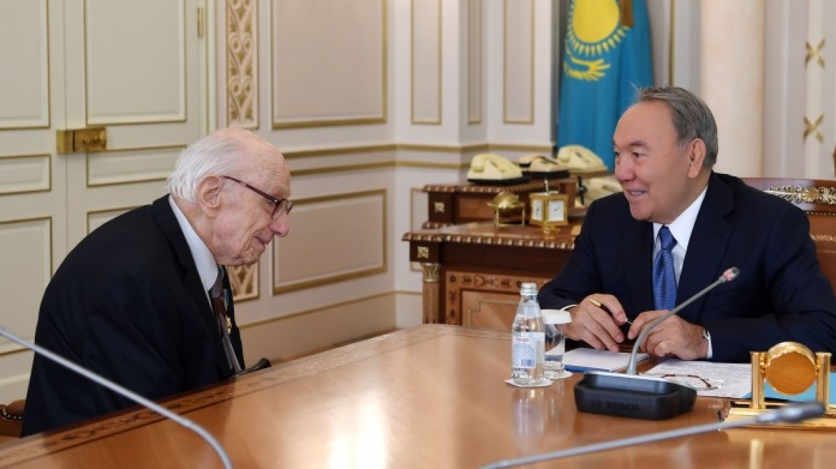 Назарбаев Померанцеву: прожитая Вами жизнь – подвиг