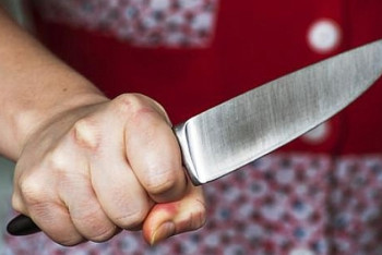 Суд вынес приговор ударившей ножом дочь женщине в Костанае 