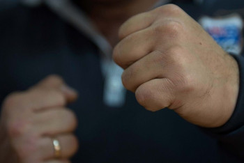 Фотография к новости: Избивший подчинённую павлодарский бизнесмен отделался арестом 