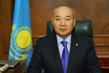 Фотография к новости: Сенатор Бакытжан Жумагулов получил новую должность 