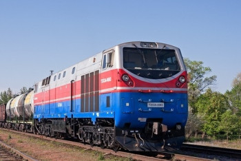 Фотография к новости: За помощь влюбленному иностранцу павлодарских железнодорожников осудили на два года 