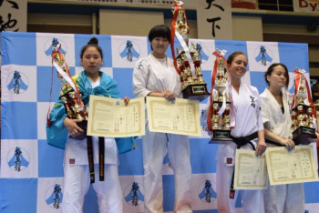 Фотография к новости: Каратистка из Казахстана стала чемпионкой международного турнира в Японии